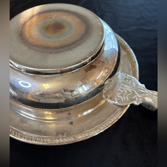Silver Lidded Pan with Wooden Handle - Picture 7 of 12